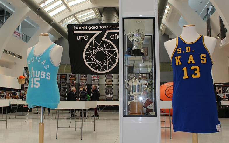75 ANIVERSARIO: ‘Baloncesto de Elite en Bizkaia’ inaugura las jornadas temáticas de la Exposición