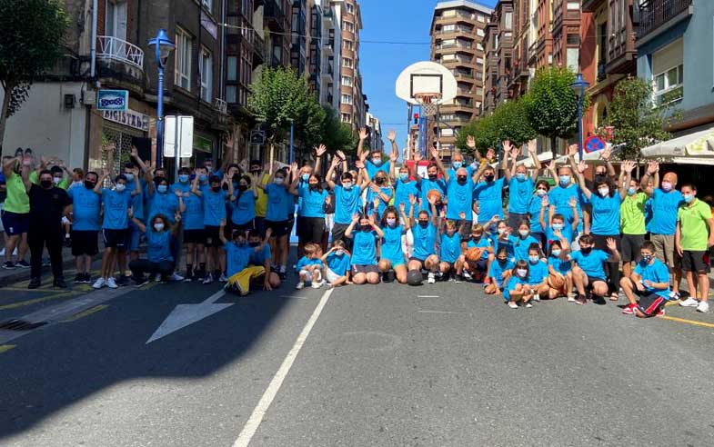 El X Torneo 2 Generaciones llena de baloncesto las calles de Portugalete